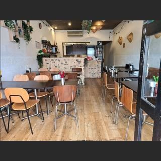 Nhà hàng vùng St Kilda hoạt động ổn định cần sang