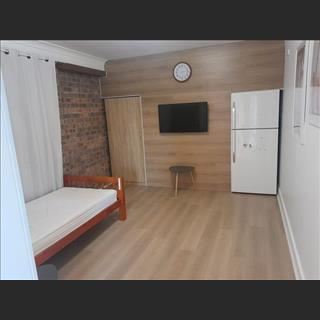 Nhà đầy đủ nội thất cho thuê tại 55 Orwell Street, Blacktown